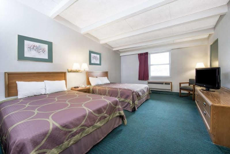 Red Roof Inn Richmond, In Bagian luar foto