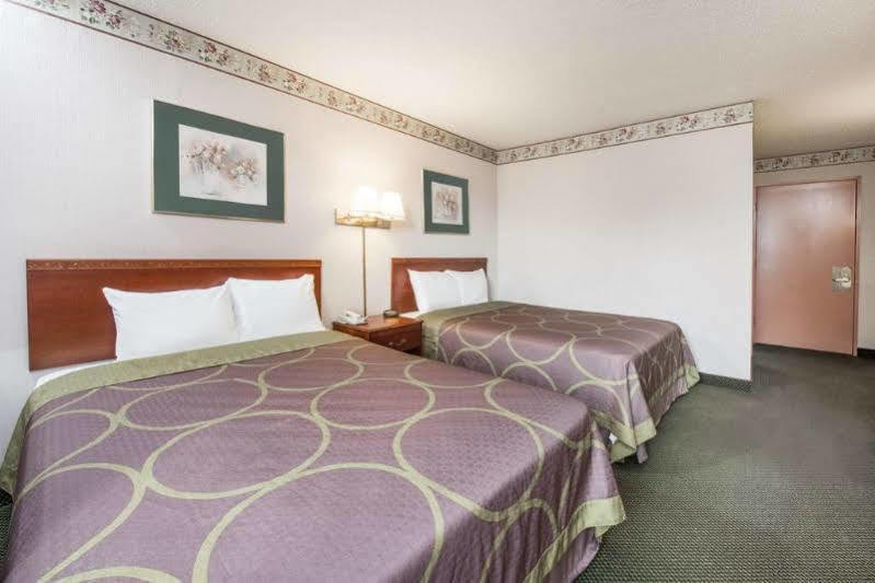 Red Roof Inn Richmond, In Bagian luar foto